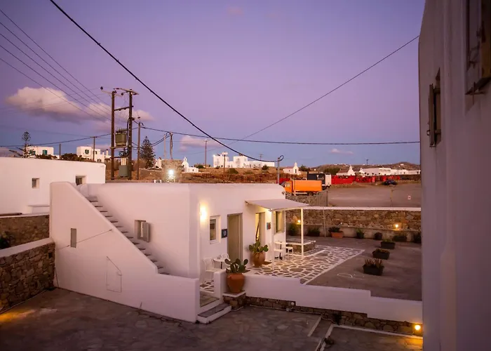 Sing And Blossom Mykonos Town