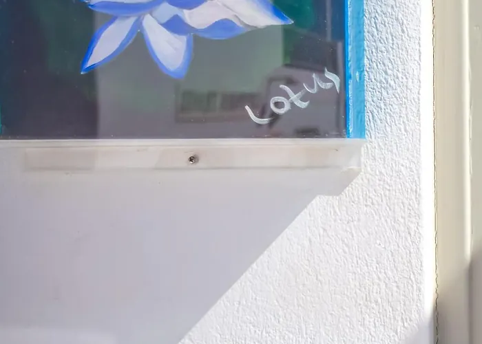 Nyaraló Sing And Blossom *