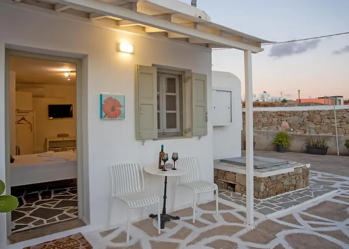 Sing And Blossom * Mykonos Town